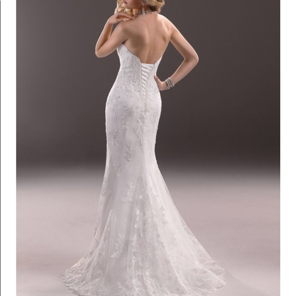 Maggie Sottero Wedding Dress🌻Host Pick🌻 - Picture 2 of 14